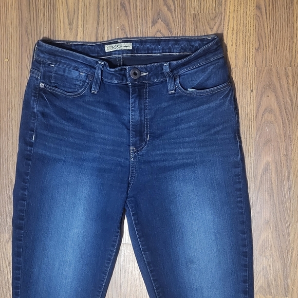 Guess Women’s Dark Blue Denim Jeans Size 30 Mid Rise Stretch Casual B84 - Picture 4 of 11